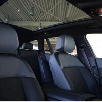 Glazen panoramadak. (zonder openingsfunctie) Zonder openingsfunctie. Inclusief elektrisch bedienbare zonwering/hemel.