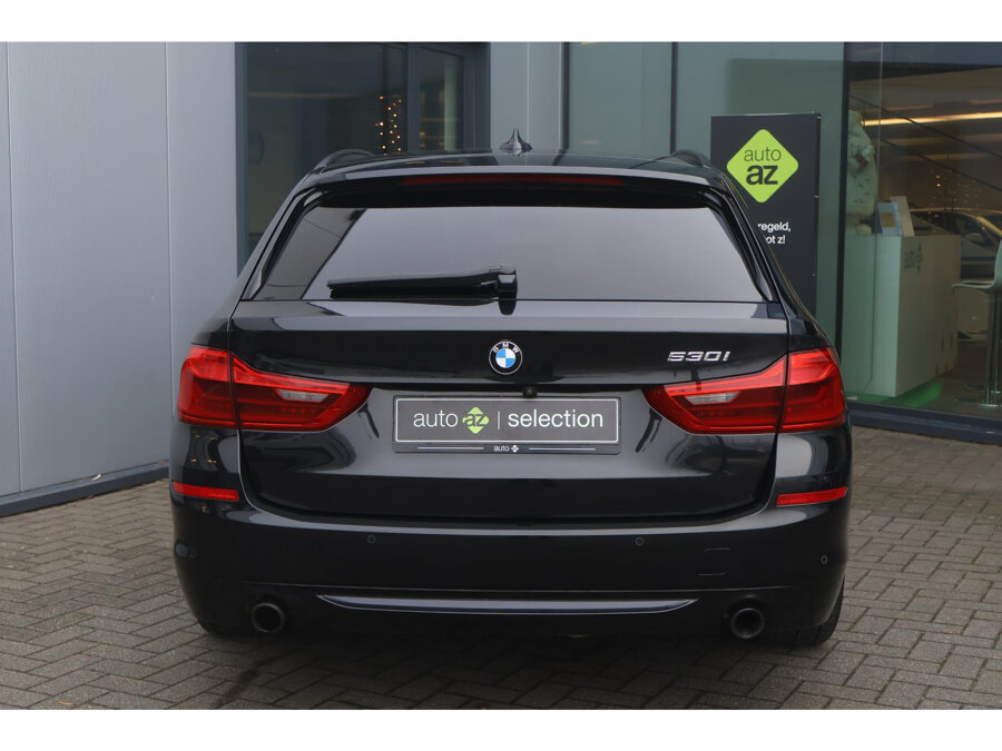 BMW 5 Serie Touring 530i High Executive / Pano / trekhaak