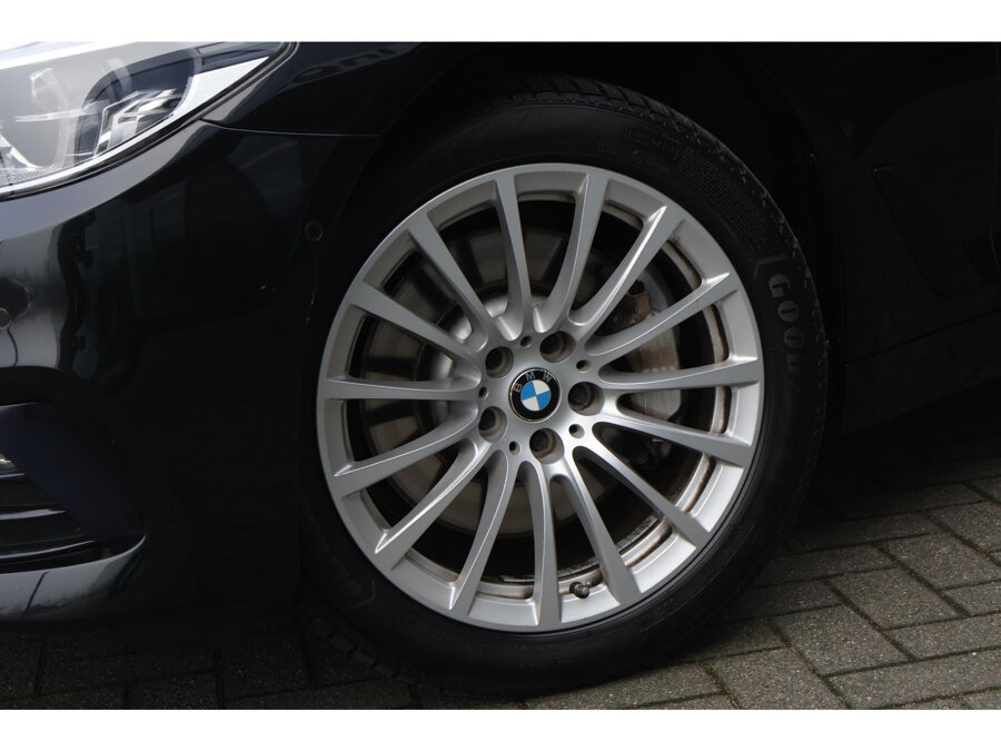 BMW 5 Serie Touring 530i High Executive / Pano / trekhaak