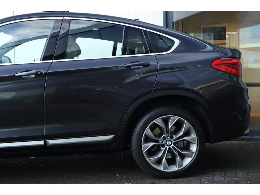 BMW X4 xDrive20i High Executive xLine Edition