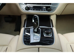 BMW 7 Serie Sedan 750i xDrive