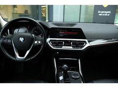 BMW 3 Serie 320i High Executive