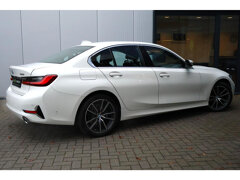 BMW 3 Serie 320i High Executive