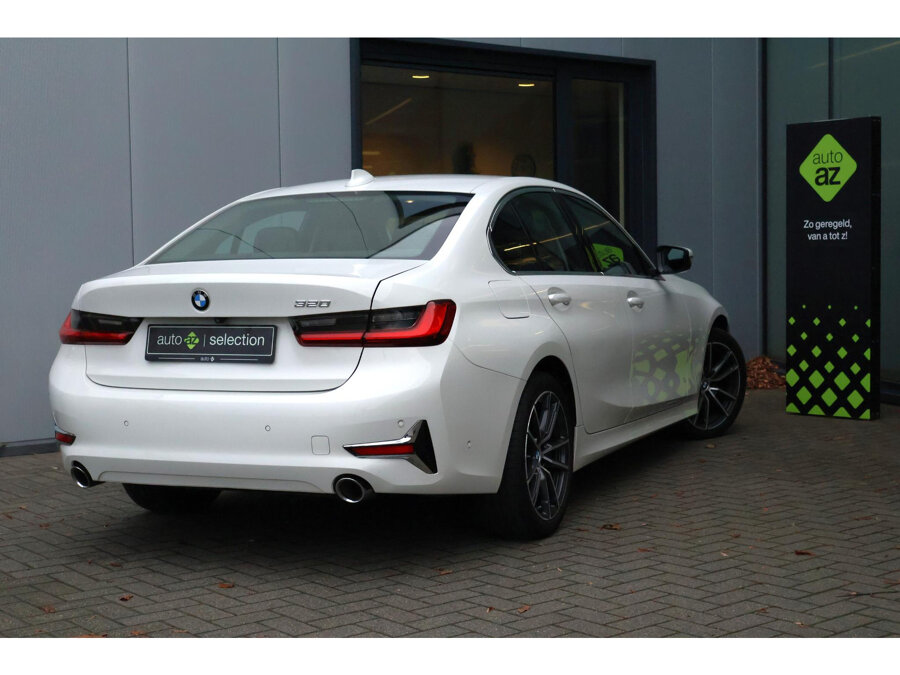 BMW 3 Serie 320i High Executive