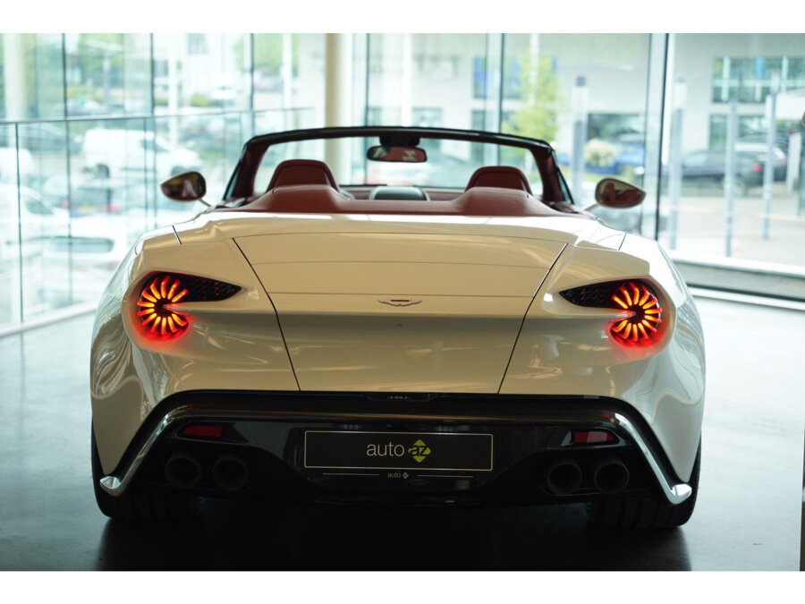 Aston Martin Vanquish Zagato Volante S 6.0 V12