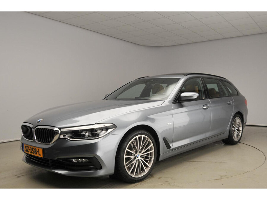 BMW 5 Serie Touring 520i High Executive