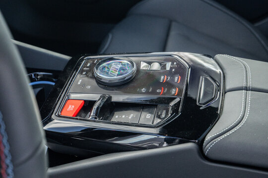 42-M5 Touring-DSC01448