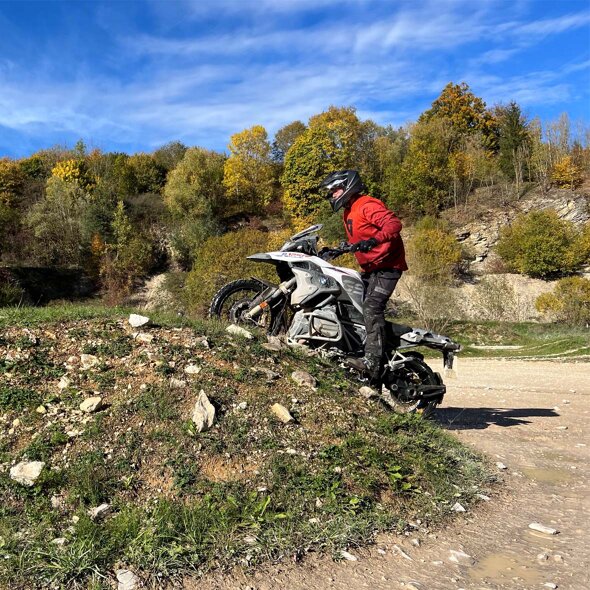 Berrt-Training-Motor-Heuvelop-Header-Mobile-Ekris