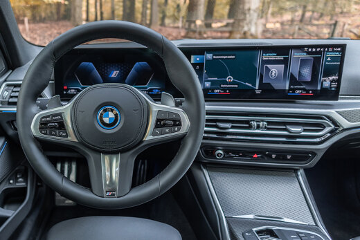 BMW-320e-Zwart-Interieur-Dashboard