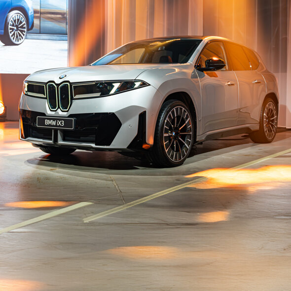 BMW_ix3_1180x1180