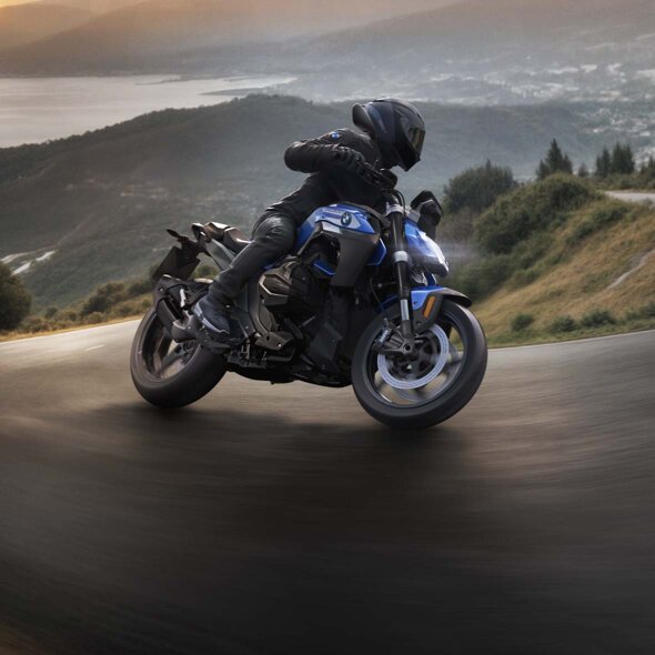 BMW_R_1300_R_Header_Mobile_Ekris