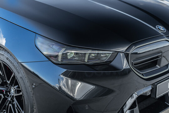 23-M5 Touring-DSC01144