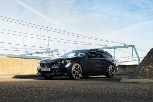 BMW 5 Serie Touring 550e xDrive-11