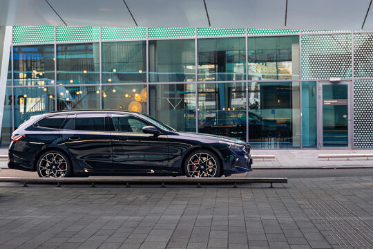 BMW 5 Serie Touring 550e xDrive-19