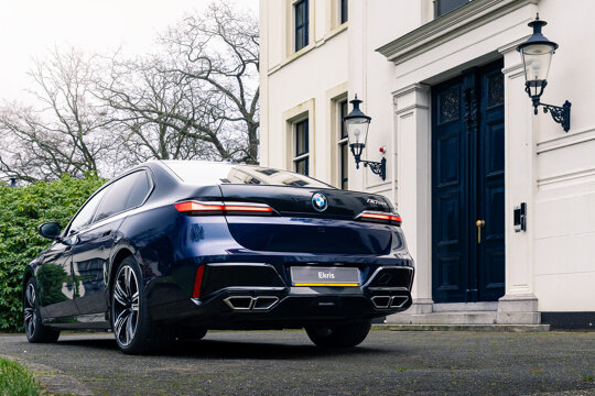 BMW 7Serie M760e-12