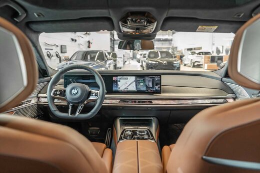 BMW-i7-Interieur-Cockpit
