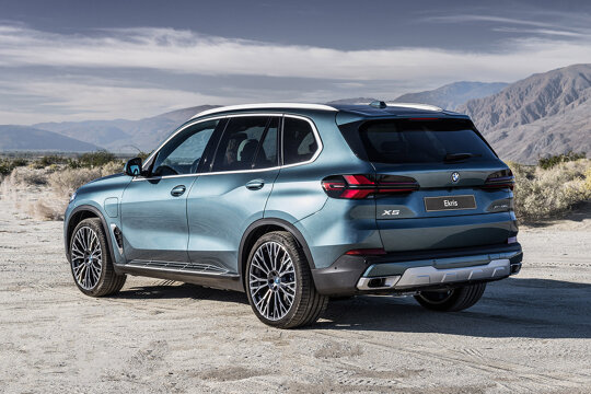 BMW X5 Exterieur achterkant 1520x1014