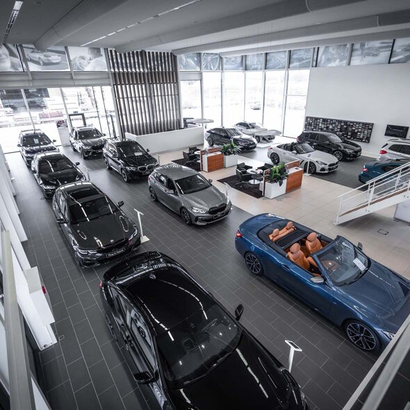 Ekris-Heerenveen-Showroom-Header-Mobiel