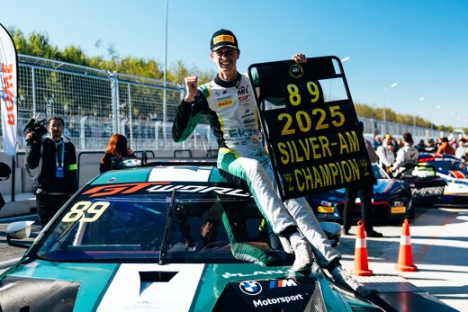 Maxime_Oosten_GT_World_Challenge_Asia_Kampioen_Header_Desktop