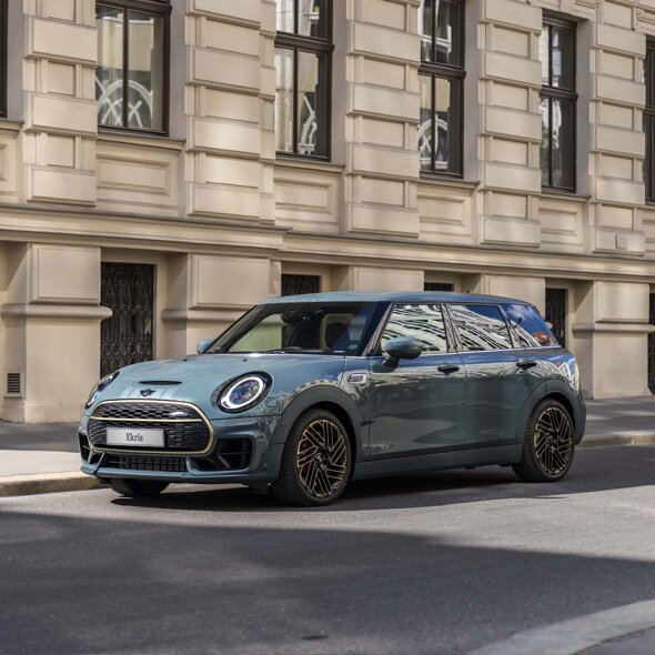 MINI-Clubman-Untold-Edition-Blauw-Goude-Accenten-Header-Mobiel