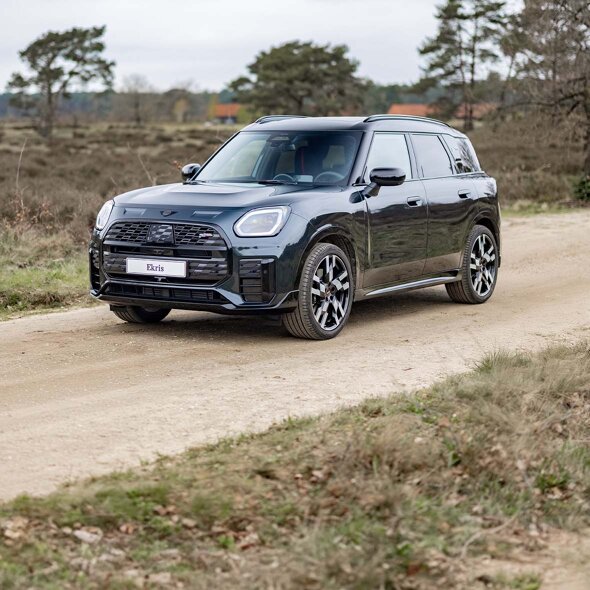 MINI-Countryman-JCW-Voorkant-1180x1180