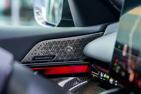 BMW 5 Serie Touring 550e xDrive-26