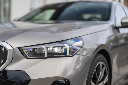 bmw-i5-voorkant-lamp