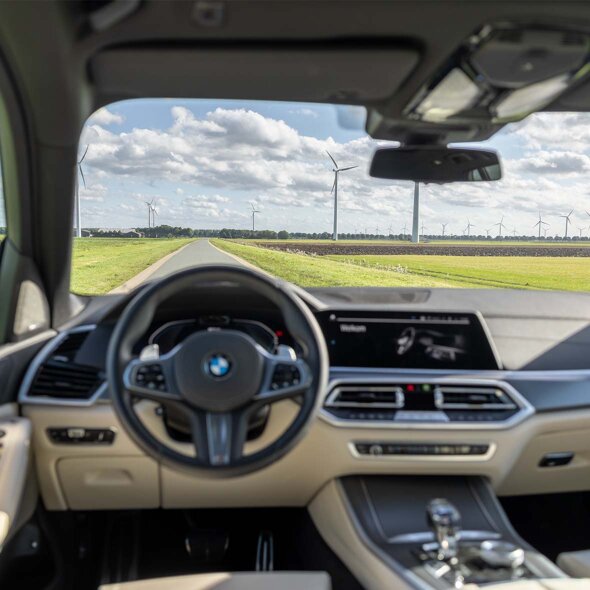 BMW-Interieur-Cockpit-polder-windmolens-mobiel