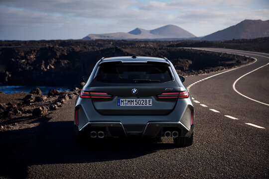 BMW-M5-Touring-Exterieur-1520x1014_2