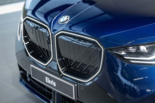 BMW_X3_Blauw_Voorkant_Nierengrille_Ekris