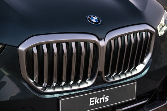 BMW X5 Exterieur grille 1520x1014
