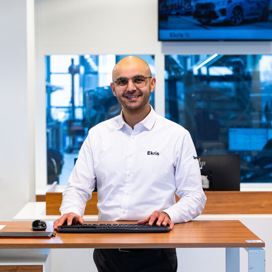 Othman Kadraoui - Service Manager