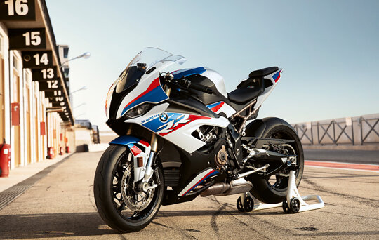 S-1000-RR-Video-Thumbnail-Mobile-1320x1000