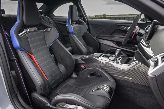 BMW_M2_CS_Interieur_Stoelen_Ekris