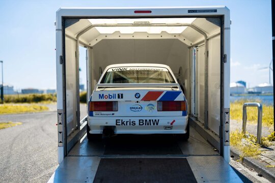 BMW-M3-E30-Classic-Racer-Fred-Krab-achterkant-racetrailer