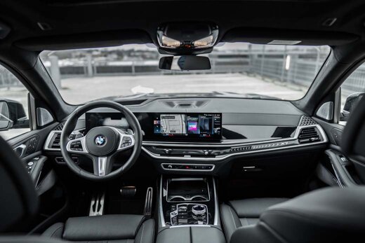 BMW-X7-Interieur-Cockpit-Ekris