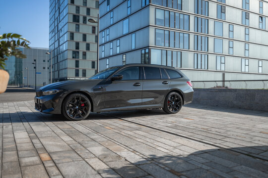 09-BMW 330e Touring LCI-DSC00266