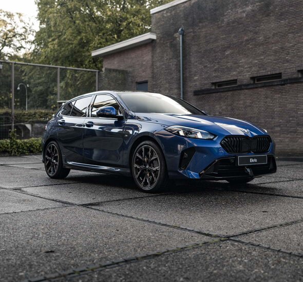 BMW_1_Serie_Blauw_Voorkant_Header_Mobile_Ekris