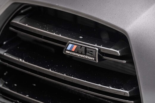 BMW-M3-Competition-Logo-Voorkant-Grille-Header-Desktop-Ekris