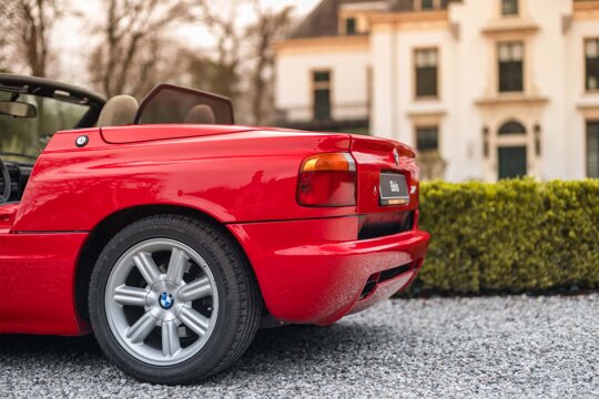 BMW-Z1-Rood-Achterkant-Helf-Close-Up