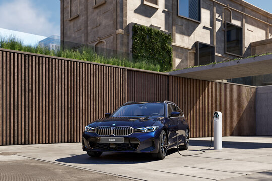 330e touring voorkant_