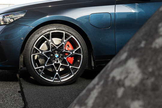 BMW 5 Serie Touring 550e xDrive-13