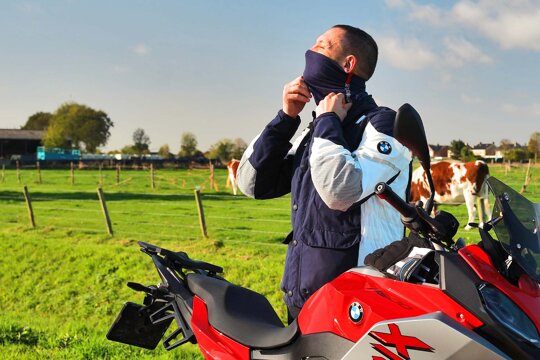 BMW-Nekwarmers-BMW-Motorfiets