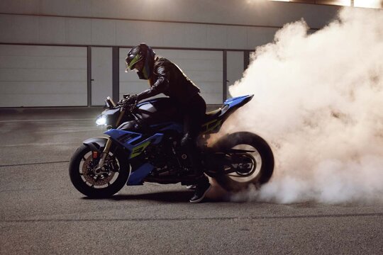 BMW-S-1000-R-Burn-Out