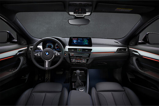 BMW_X2_Hybride_25e_Zwart_Interieur_Cockpit_Keram