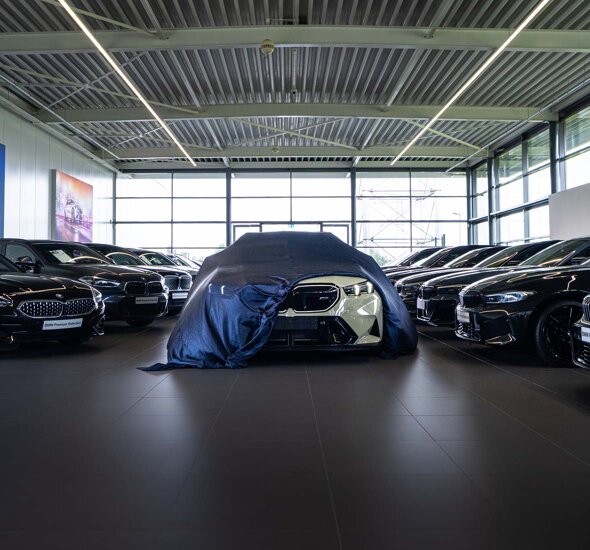 Ekris_Demo_Deals_BMW_M5_Doek_Header_Mobile_Ekris