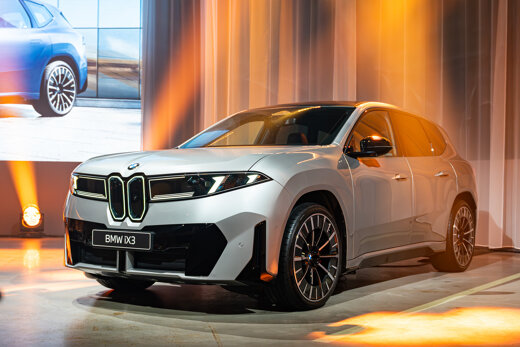 BMW_ix3_Desktop_2040x1260