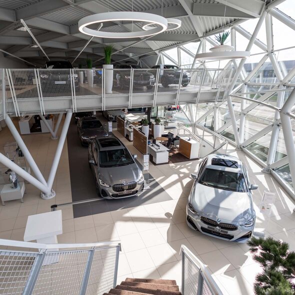 BMW-Showroom-Ekris-Utrecht-Mobiel