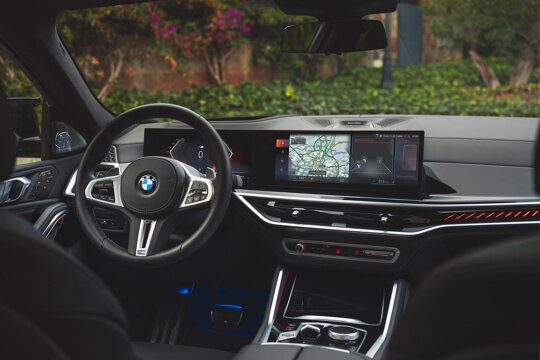 BMW-X6-Interieur-Cockpit
