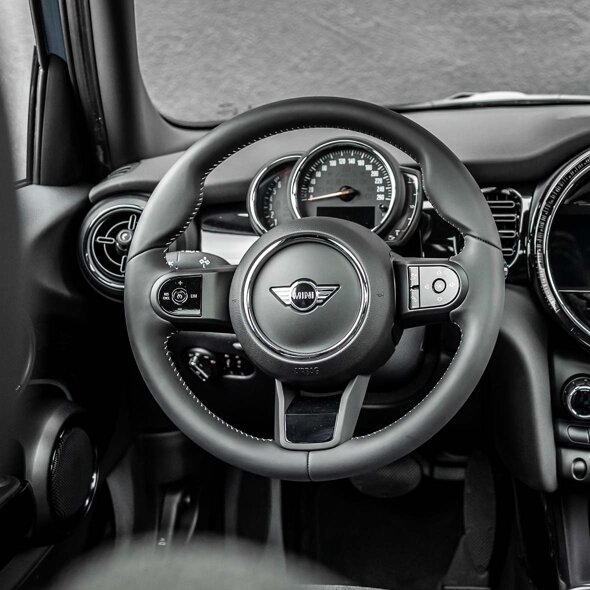 MINI-Stuur-Close-up-mobiel